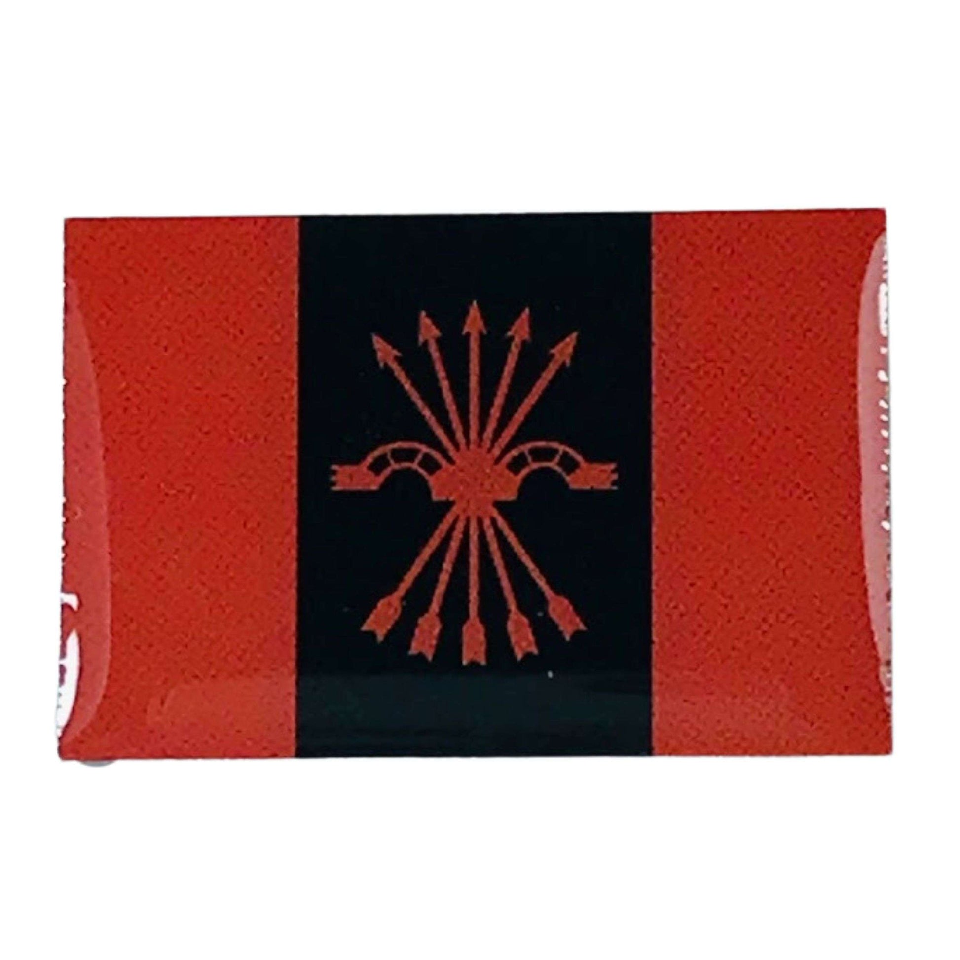 Pin - Bandera Falangismo (fe de Las Jons) - España (2)